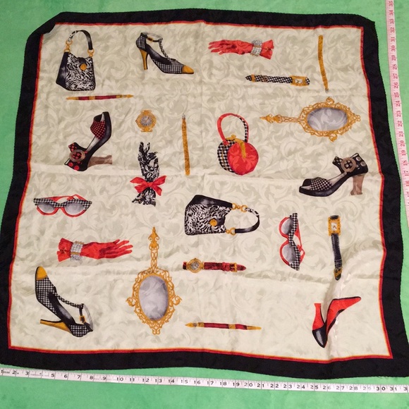 unknown Accessories - Host pick 🦋🌺🌹Silk square scarf